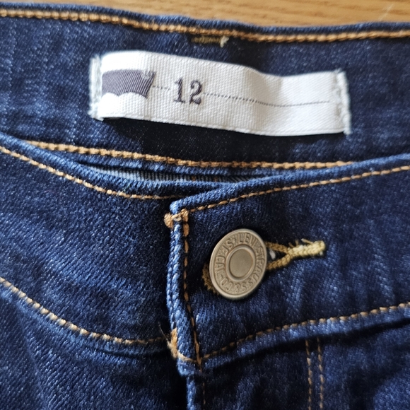 Levi's Stretch Capri Jeans Women's Size 12 Cuffed Leg 31" Waist X 18" Inseam Len - Picture 5 of 15